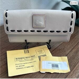 Dooney & Bourke Ecru Continental Wallet with Contrast Stitching NWT
